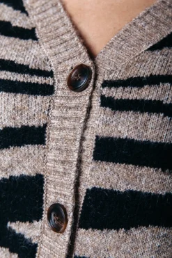 New Shara Zebra Knitted Cardigan | Truien