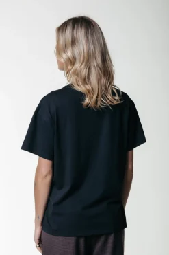 Hot Uni Label T-shirt | T-shirts